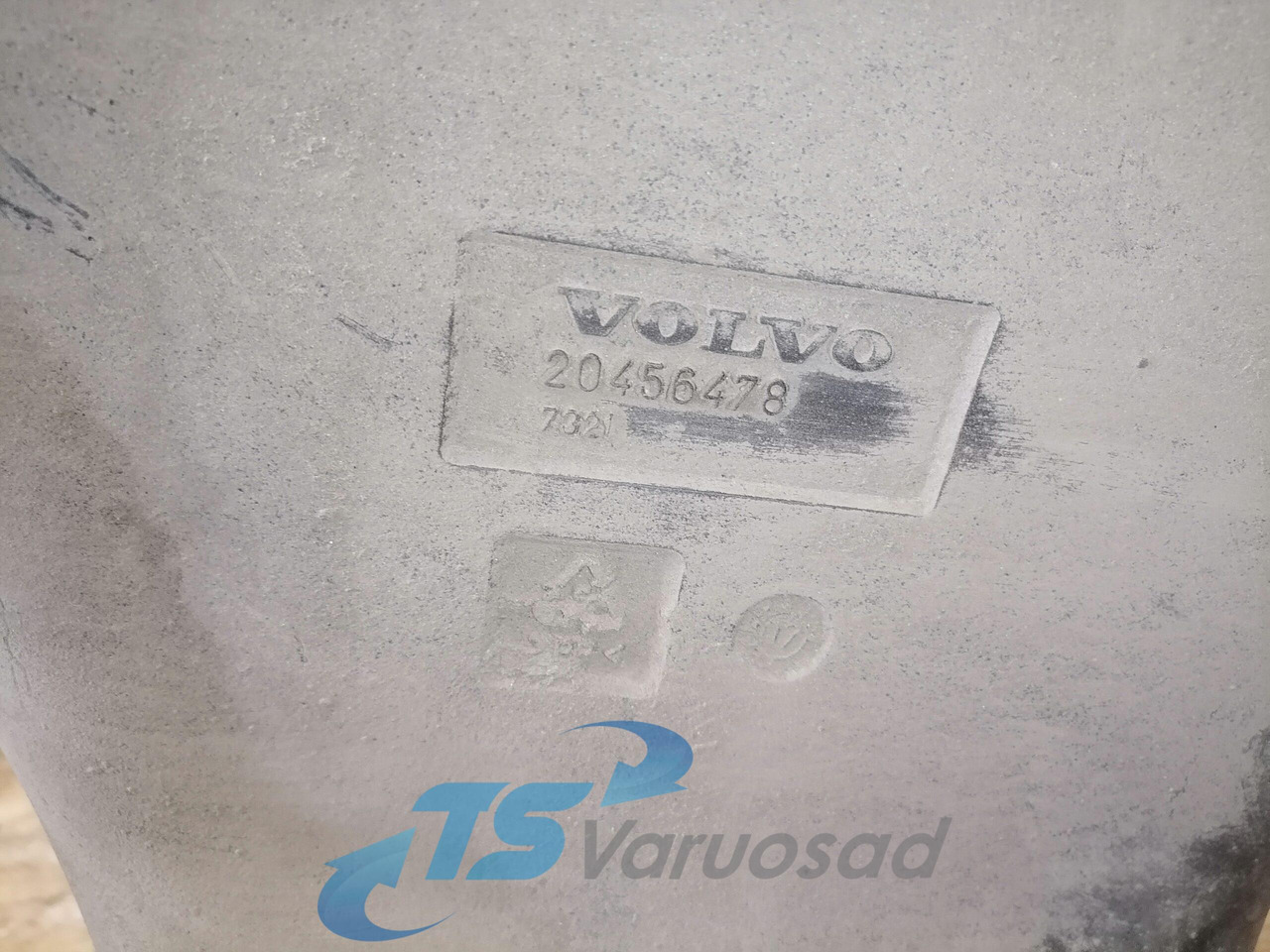 Volvo Air intake 20456478 - Luftansaugsystem für LKW: das Bild 5 Volvo Air intake 20456478 - Luftansaugsystem für LKW: das Bild 5