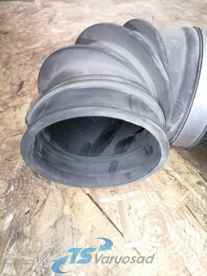 Volvo Air intake 20580668 - Luftansaugsystem für LKW: das Bild 4 Volvo Air intake 20580668 - Luftansaugsystem für LKW: das Bild 4