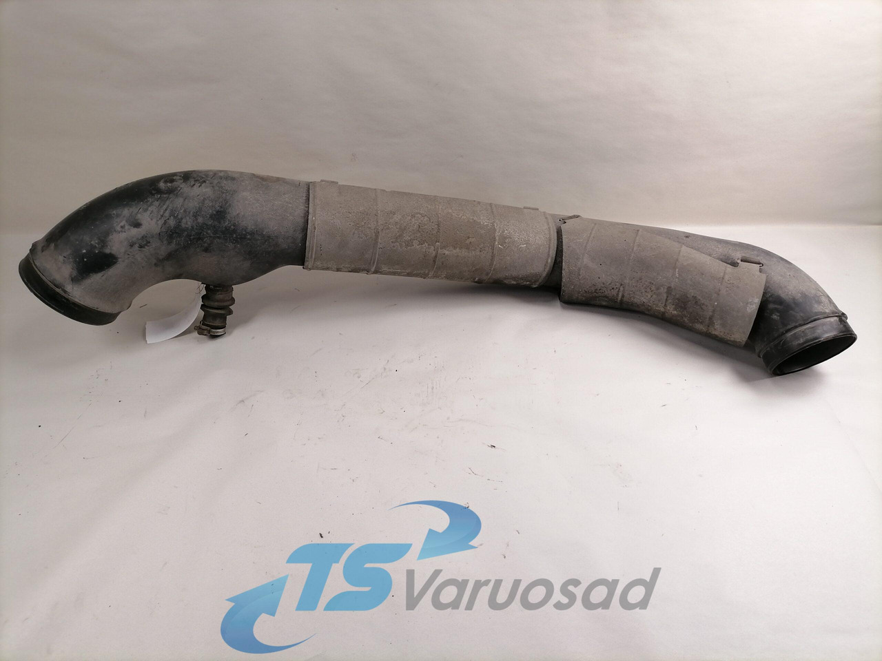 Volvo Air intake 21080323 - Luftansaugsystem für LKW: das Bild 1 Volvo Air intake 21080323 - Luftansaugsystem für LKW: das Bild 1