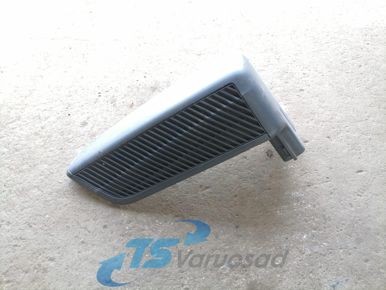 Volvo Air intake 21174442 - Luftansaugsystem für LKW: das Bild 1 Volvo Air intake 21174442 - Luftansaugsystem für LKW: das Bild 1