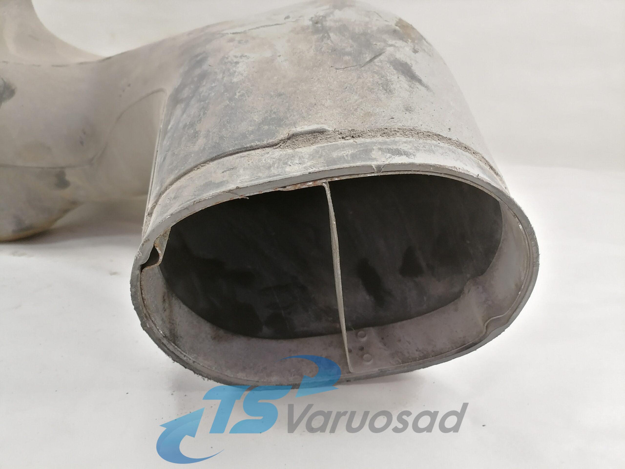 Volvo Air intake 21627374 - Luftansaugsystem für LKW: das Bild 2 Volvo Air intake 21627374 - Luftansaugsystem für LKW: das Bild 2