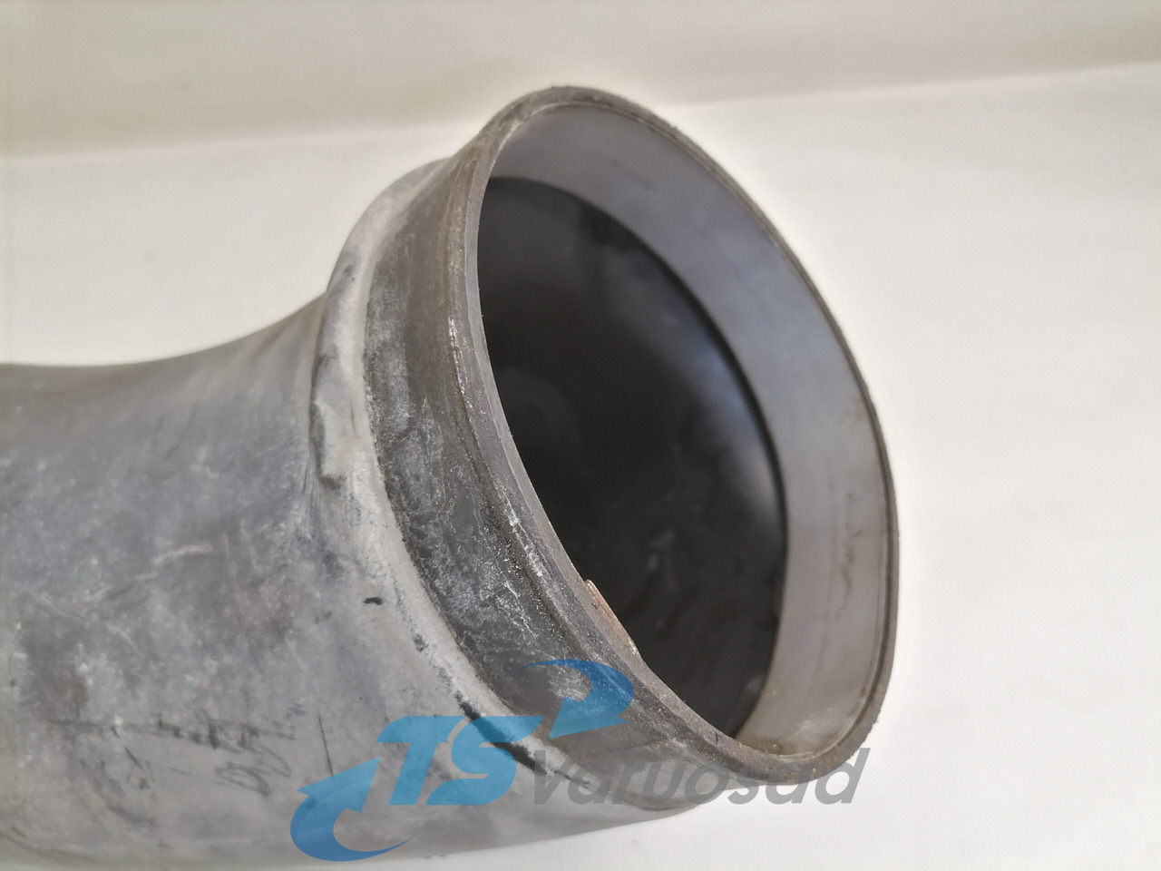 Volvo Air intake 3183830 - Luftansaugsystem für LKW: das Bild 3 Volvo Air intake 3183830 - Luftansaugsystem für LKW: das Bild 3