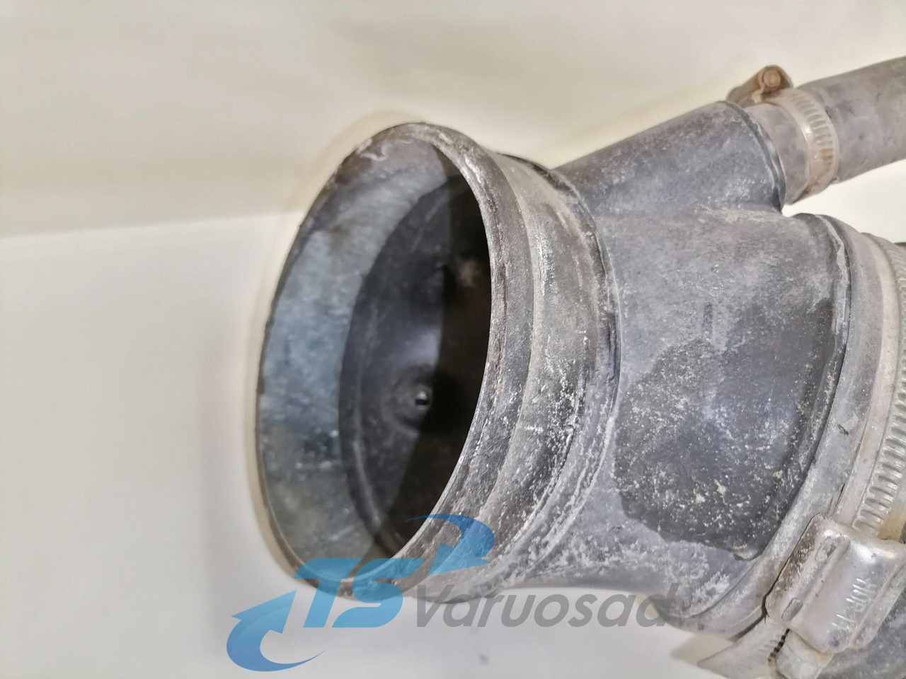 Volvo Air intake 5010317973 - Luftansaugsystem für LKW: das Bild 5 Volvo Air intake 5010317973 - Luftansaugsystem für LKW: das Bild 5