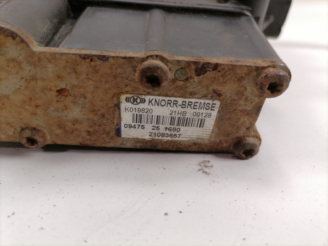 Volvo Air suspension control valve, ECAS 21083657 - Bremsventil für LKW: das Bild 5 Volvo Air suspension control valve, ECAS 21083657 - Bremsventil für LKW: das Bild 5