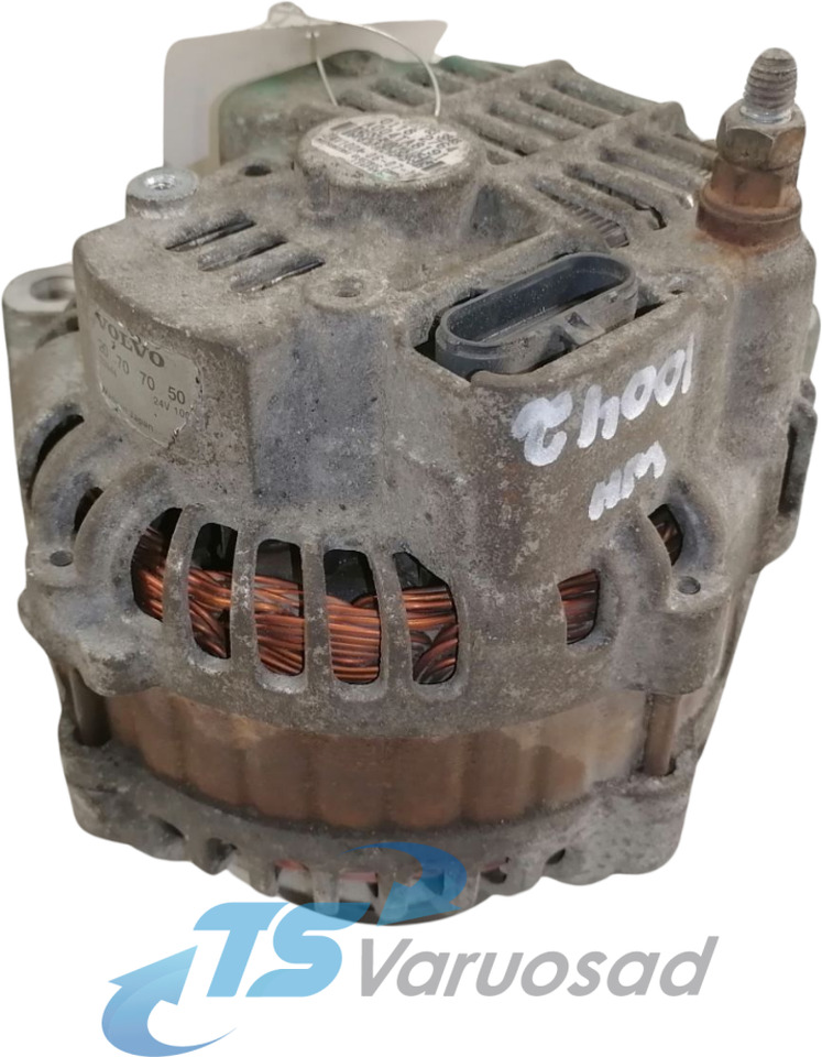 Volvo Alternator 20707050 - Lichtmaschine für LKW: das Bild 1 Volvo Alternator 20707050 - Lichtmaschine für LKW: das Bild 1