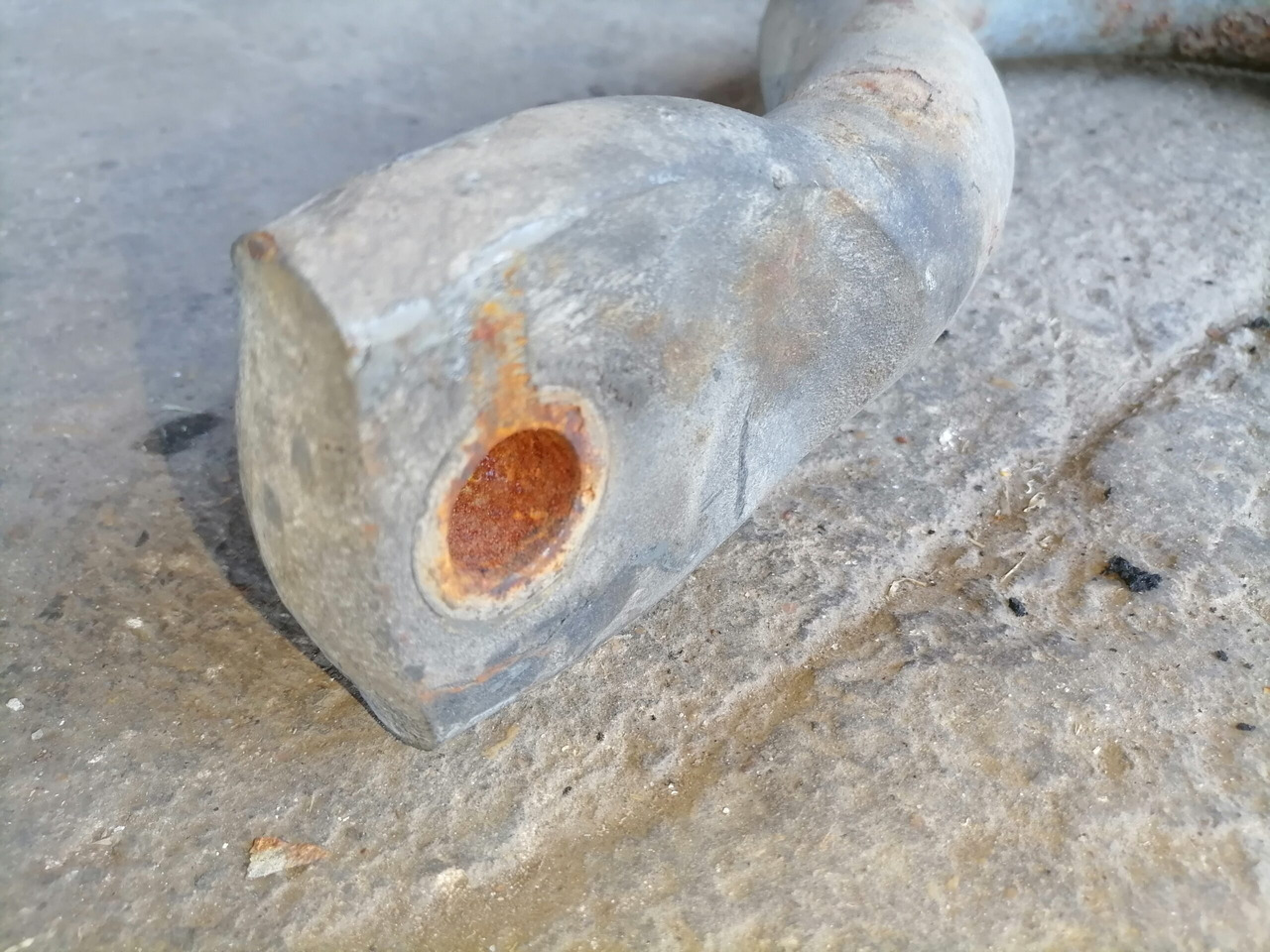 Volvo Anti-roll bar 1075683 - Stabilisator für LKW: das Bild 3 Volvo Anti-roll bar 1075683 - Stabilisator für LKW: das Bild 3