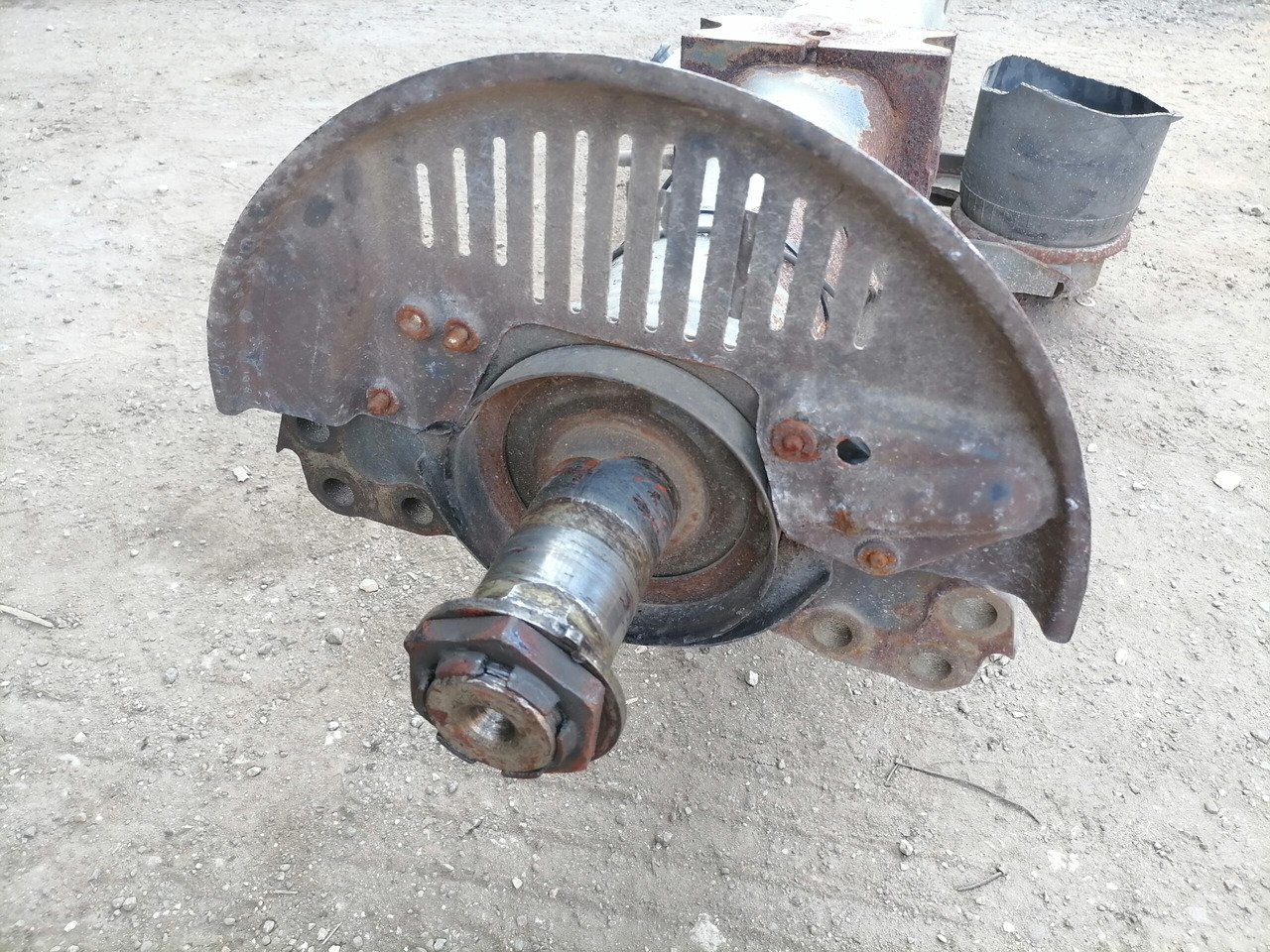 Volvo Axel housing 20888027 - Achse und Teile für LKW: das Bild 4 Volvo Axel housing 20888027 - Achse und Teile für LKW: das Bild 4