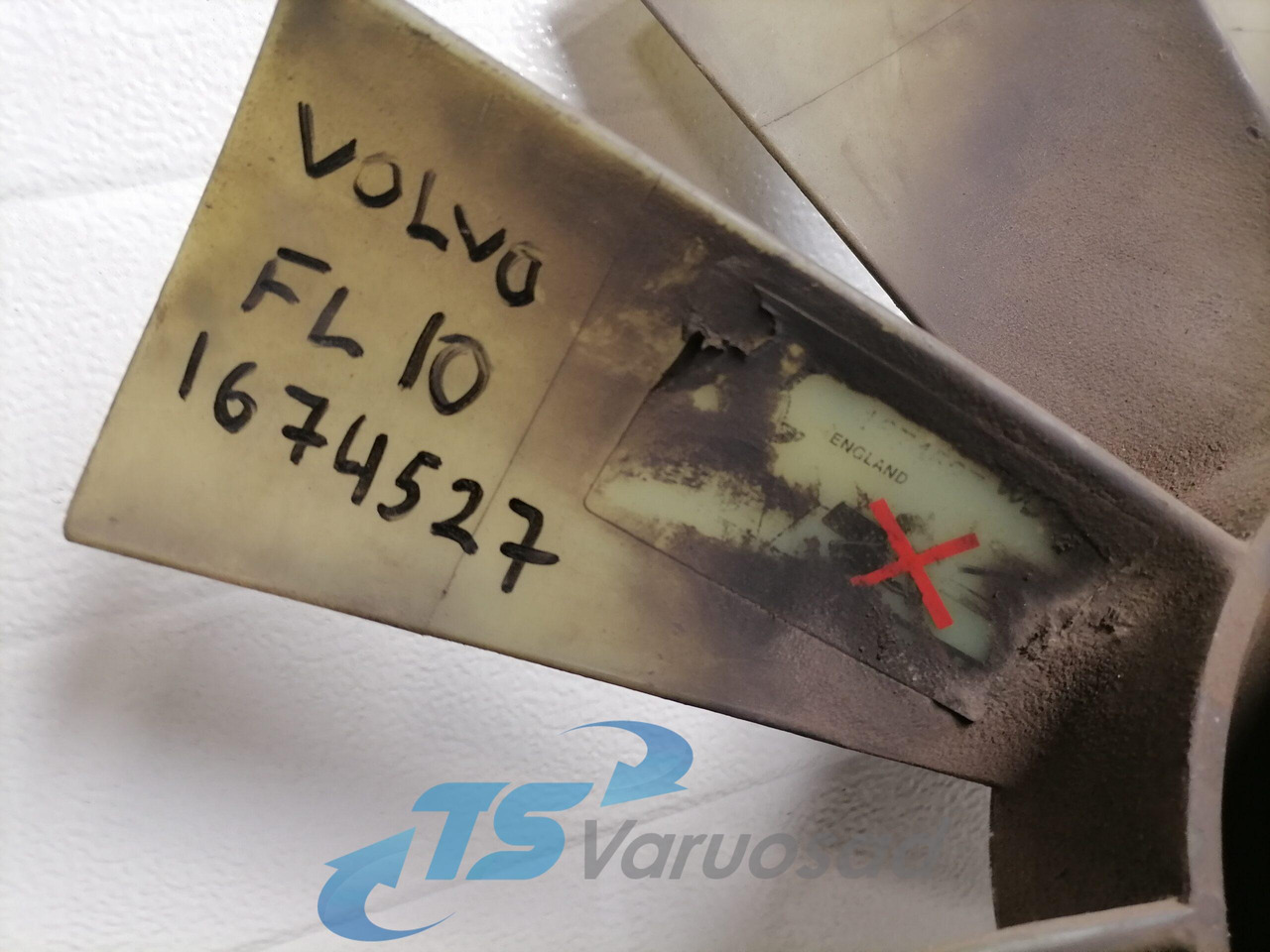 Volvo Cooling fan 1674527 - Ventilator für LKW: das Bild 3 Volvo Cooling fan 1674527 - Ventilator für LKW: das Bild 3