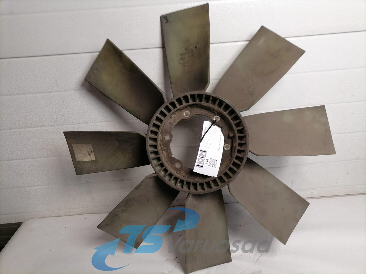 Volvo Cooling fan 1674864 - Ventilator für LKW: das Bild 2 Volvo Cooling fan 1674864 - Ventilator für LKW: das Bild 2