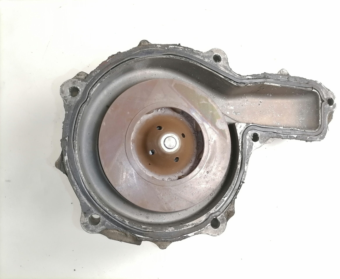 Volvo Cooling pump 30451 - Universalteil für LKW: das Bild 2 Volvo Cooling pump 30451 - Universalteil für LKW: das Bild 2