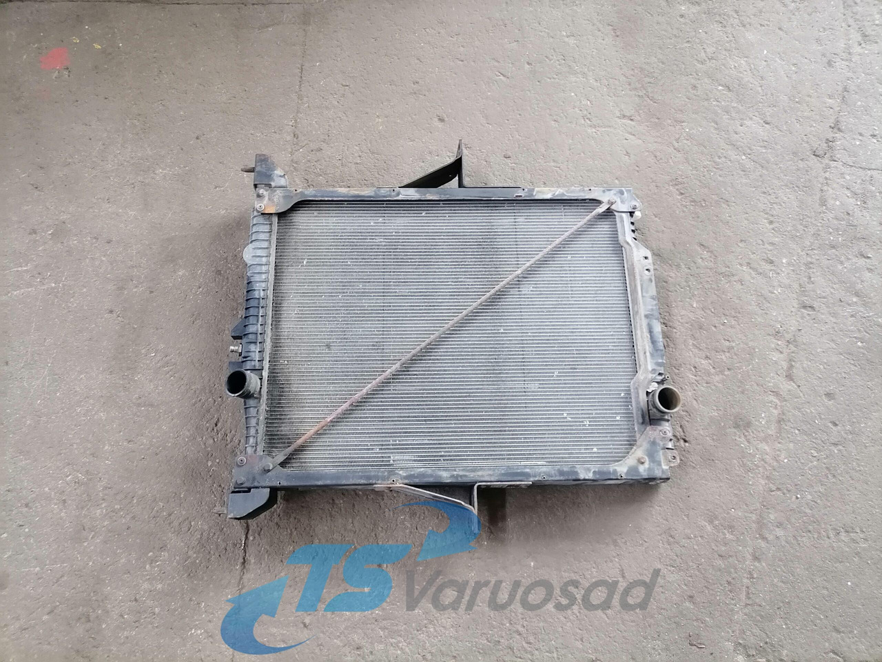 Volvo Cooling radiator 20936055 - Kühler für LKW: das Bild 1 Volvo Cooling radiator 20936055 - Kühler für LKW: das Bild 1