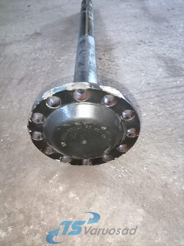Volvo Drive shaft 1524628 - Antriebswelle für LKW: das Bild 2 Volvo Drive shaft 1524628 - Antriebswelle für LKW: das Bild 2