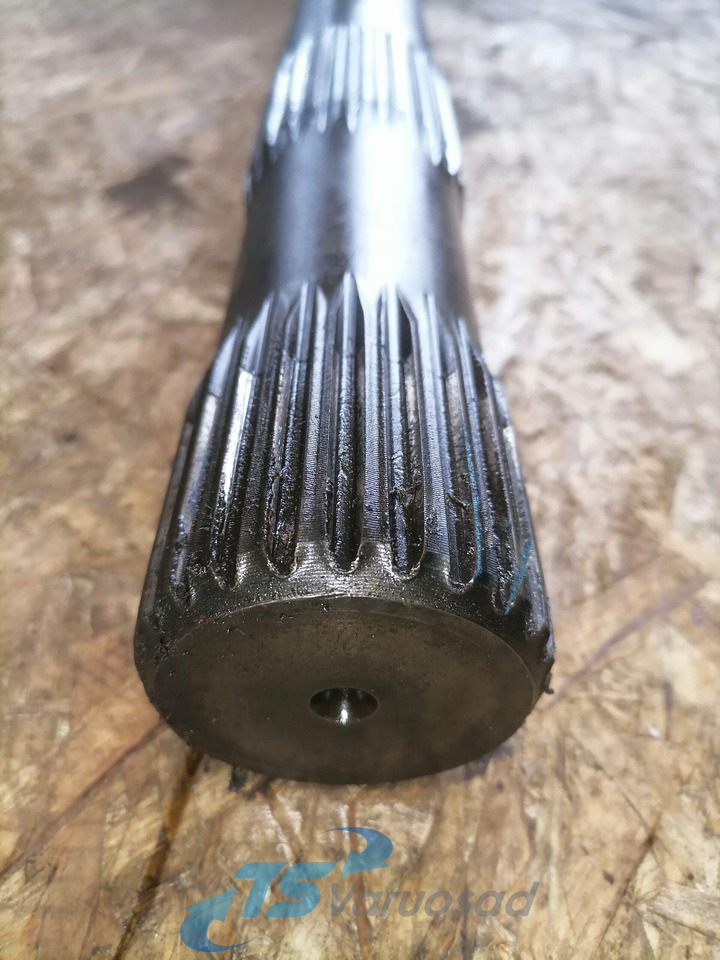 Volvo Drive shaft 1524628 - Antriebswelle für LKW: das Bild 4 Volvo Drive shaft 1524628 - Antriebswelle für LKW: das Bild 4