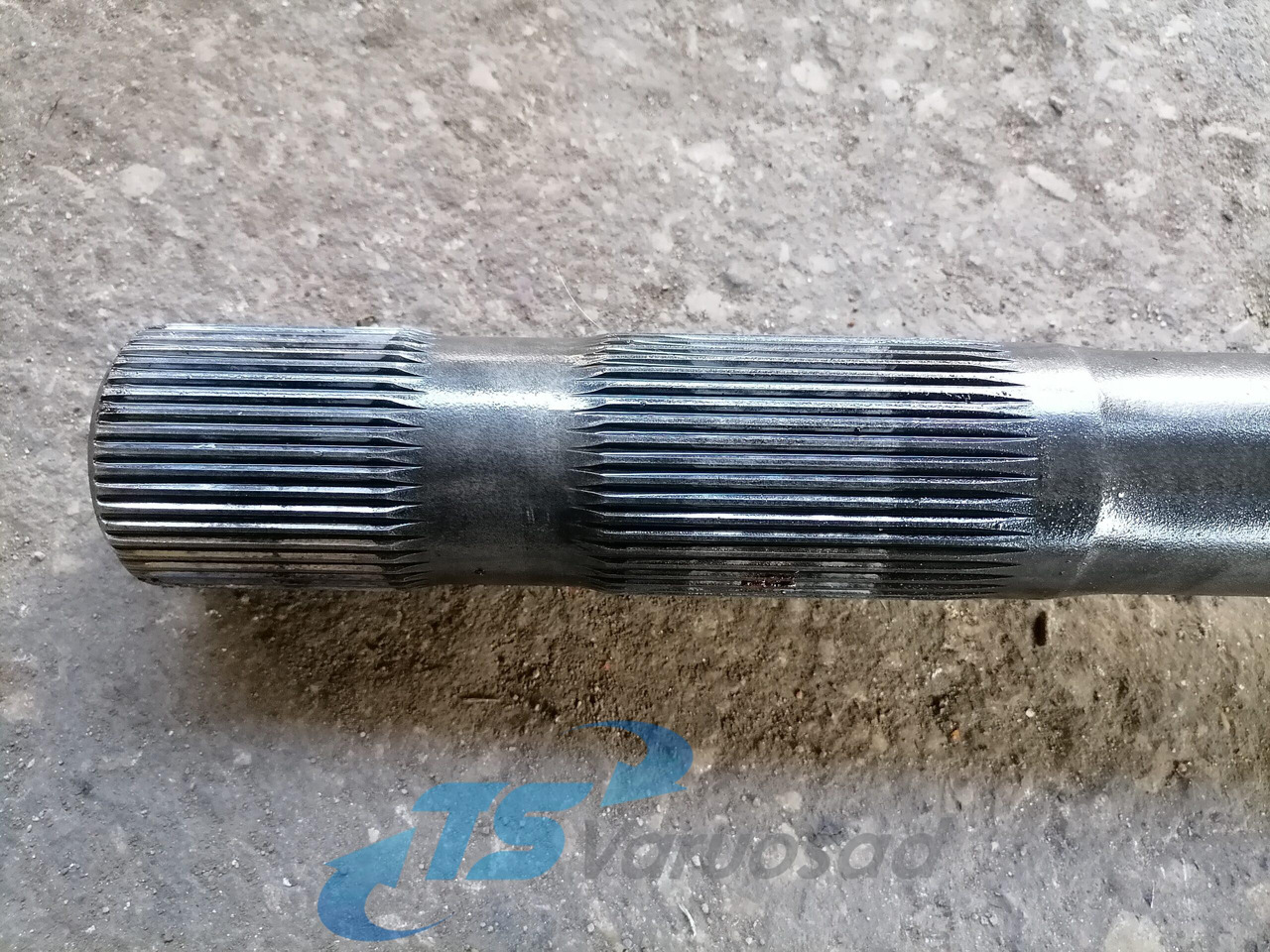 Volvo Drive shaft 20836831 - Antriebswelle für LKW: das Bild 2 Volvo Drive shaft 20836831 - Antriebswelle für LKW: das Bild 2