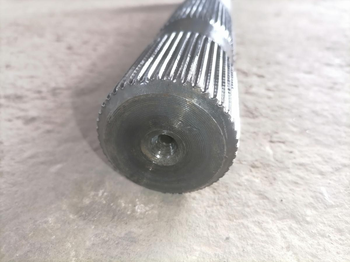 Volvo Drive shaft 20836831 - Antriebswelle für LKW: das Bild 3 Volvo Drive shaft 20836831 - Antriebswelle für LKW: das Bild 3