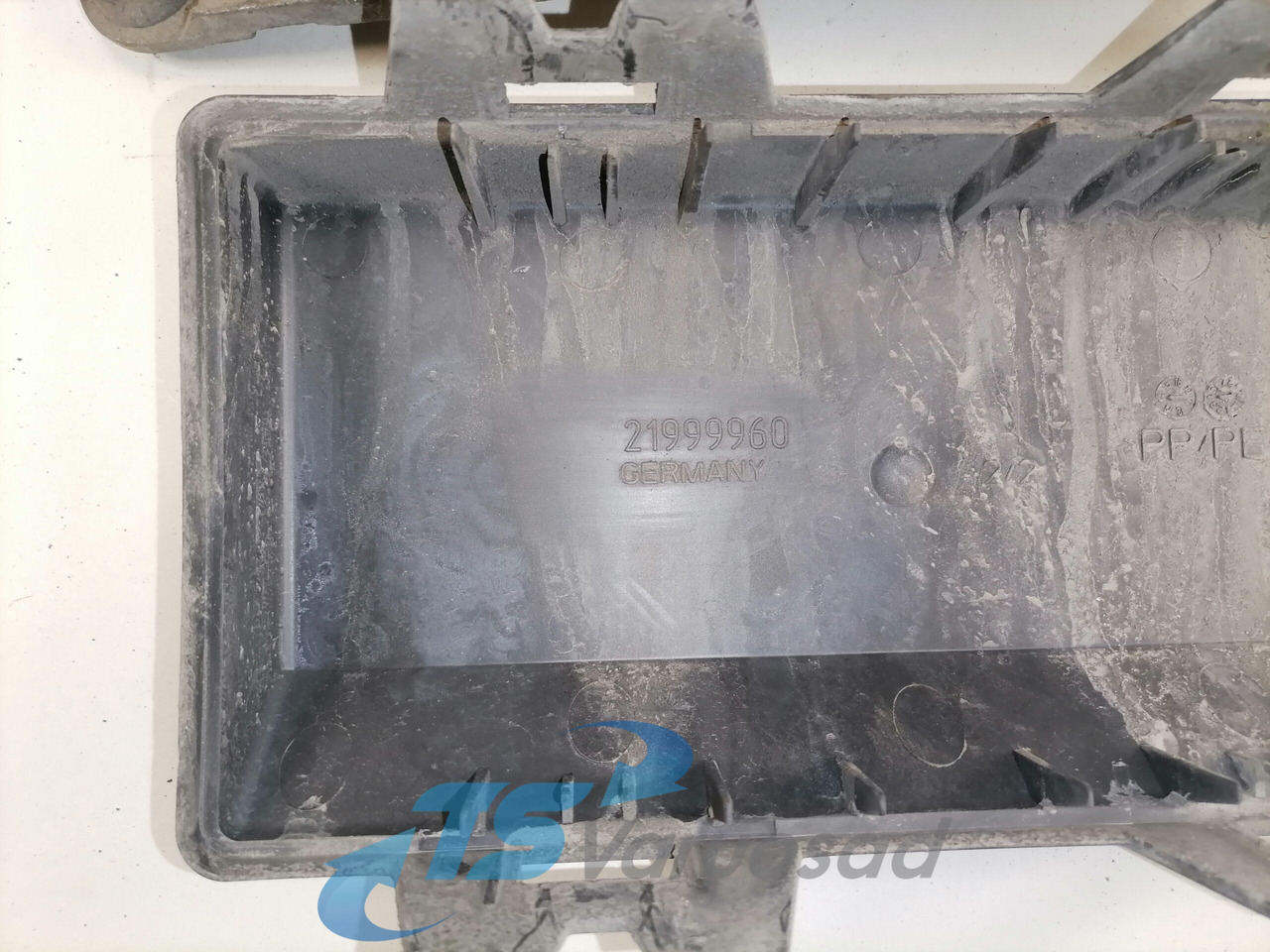 Volvo Ecu CCIOM 22053759 - Steuergerät für LKW: das Bild 4 Volvo Ecu CCIOM 22053759 - Steuergerät für LKW: das Bild 4