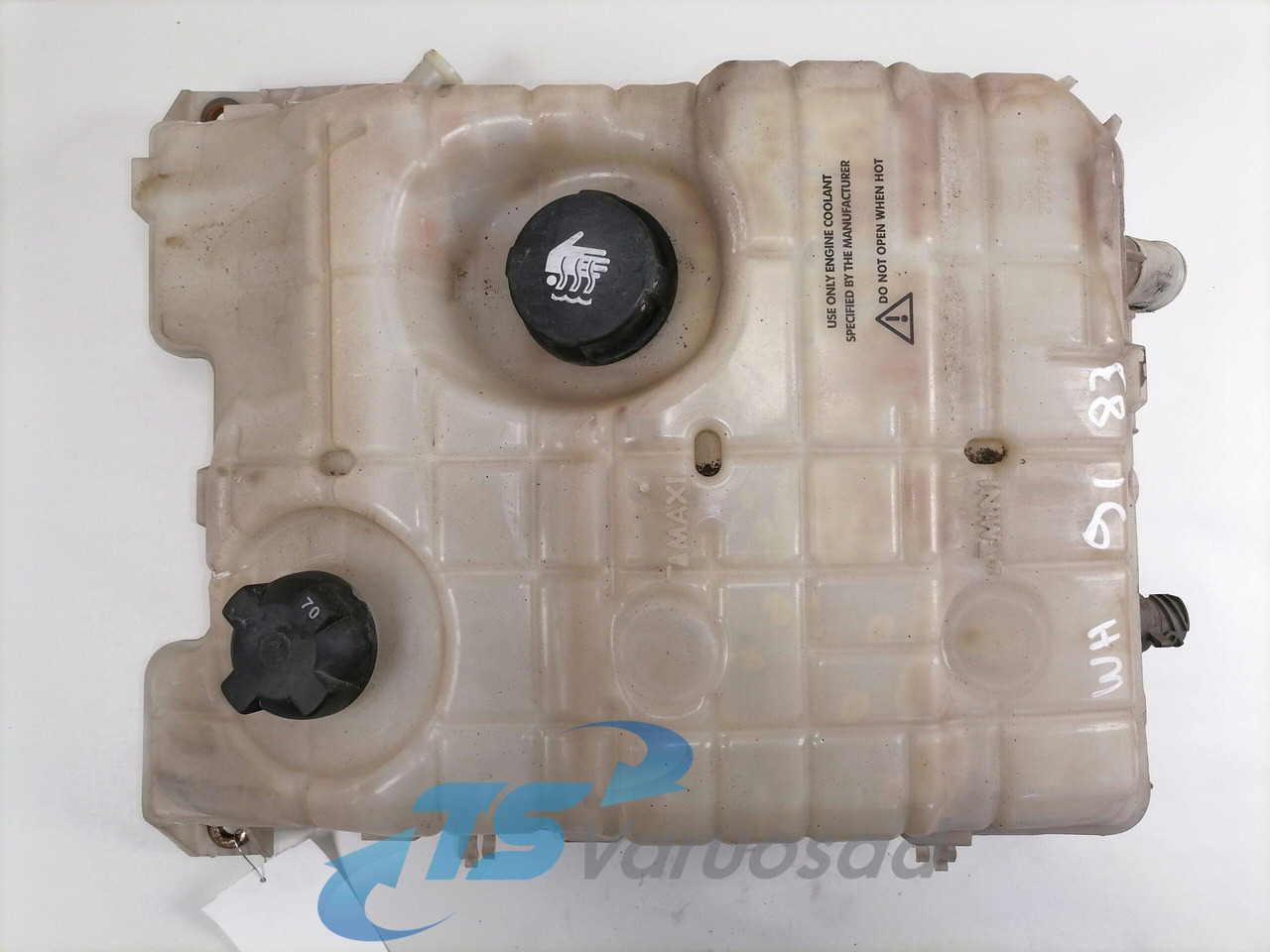 Volvo Expansion tank 20784475 - Universalteil für LKW: das Bild 5 Volvo Expansion tank 20784475 - Universalteil für LKW: das Bild 5