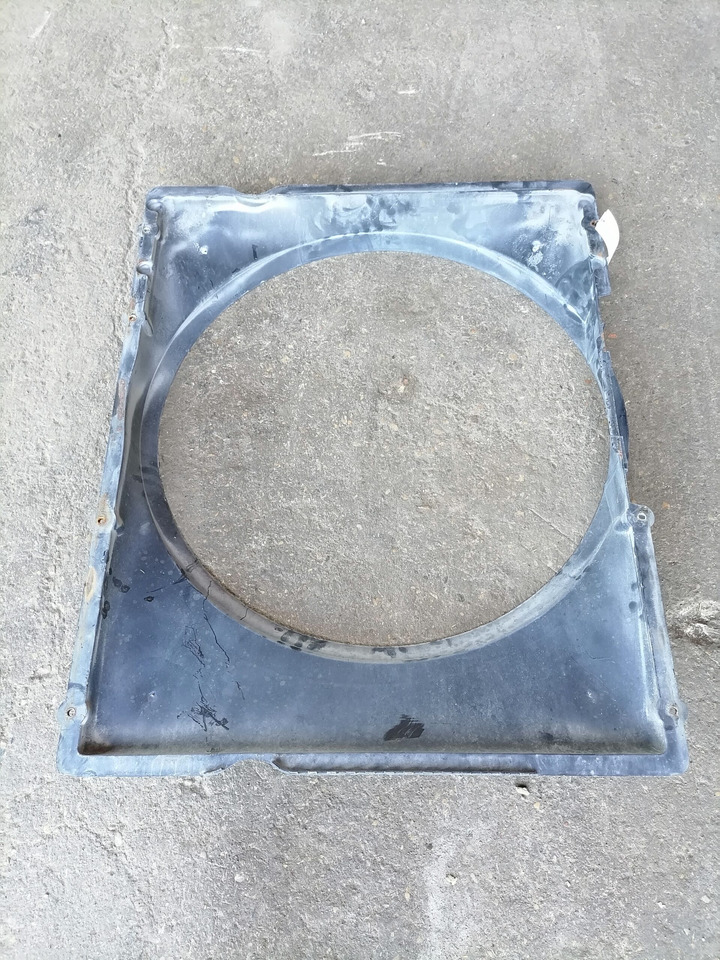 Volvo Fan shroud 3183757 - Kühler für LKW: das Bild 3 Volvo Fan shroud 3183757 - Kühler für LKW: das Bild 3