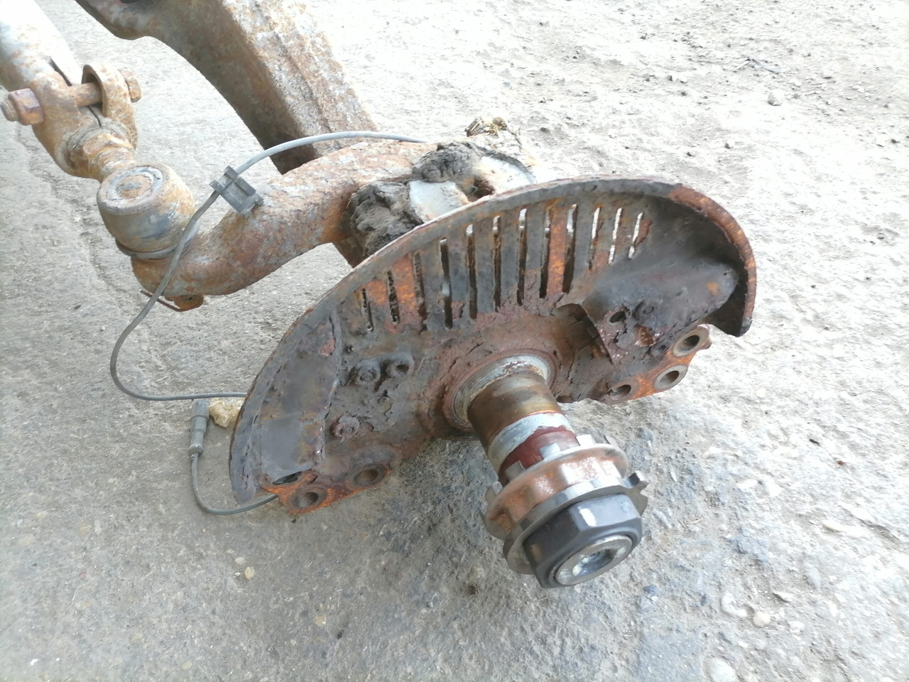 Volvo First axel housing 20399060 - Vorderachse für LKW: das Bild 3 Volvo First axel housing 20399060 - Vorderachse für LKW: das Bild 3