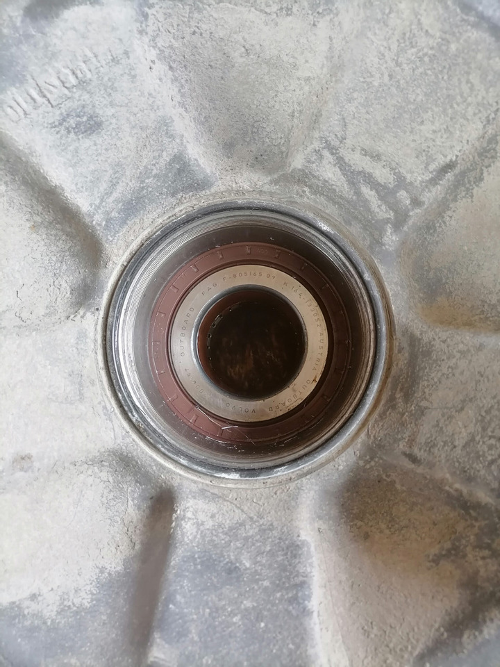 Radnabe/-lagerung für LKW Volvo First wheel hub 21022433: das Bild 6