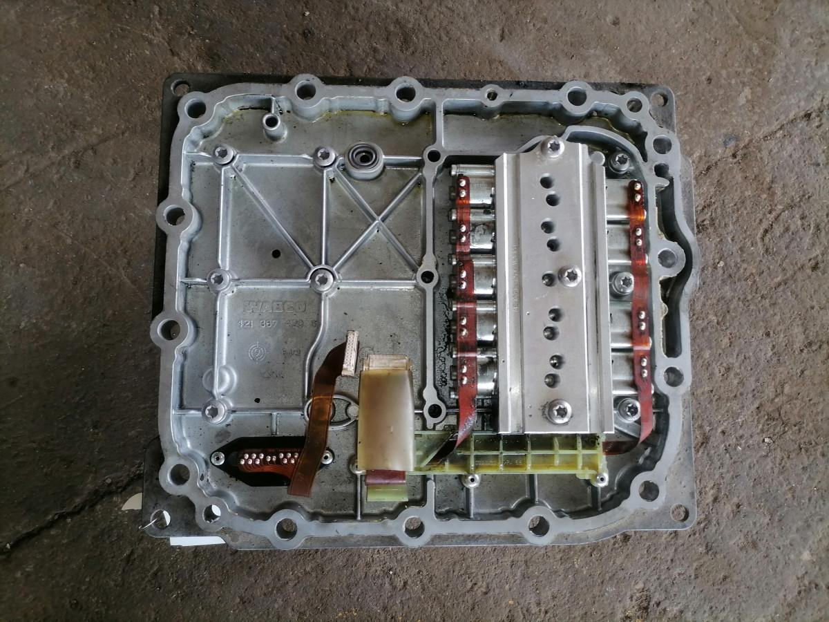 Volvo Gear control 4213674206 - Getriebe und Teile für LKW: das Bild 2 Volvo Gear control 4213674206 - Getriebe und Teile für LKW: das Bild 2