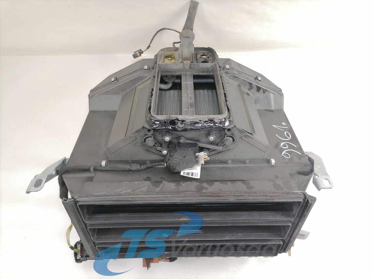 Volvo Heating unit 20853478 - Universalteil für LKW: das Bild 5 Volvo Heating unit 20853478 - Universalteil für LKW: das Bild 5
