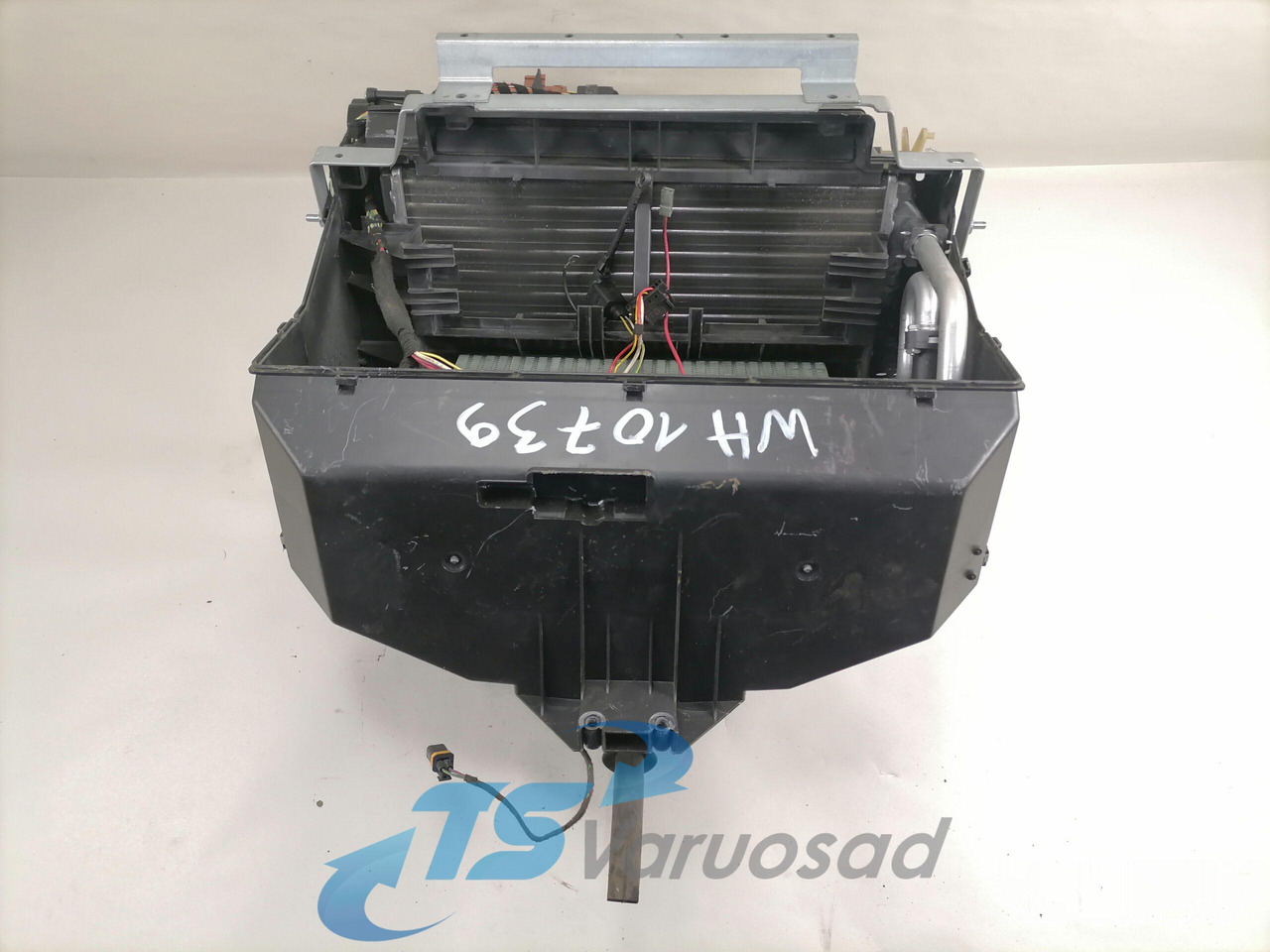 Volvo Heating unit 20853478 - Universalteil für LKW: das Bild 3 Volvo Heating unit 20853478 - Universalteil für LKW: das Bild 3
