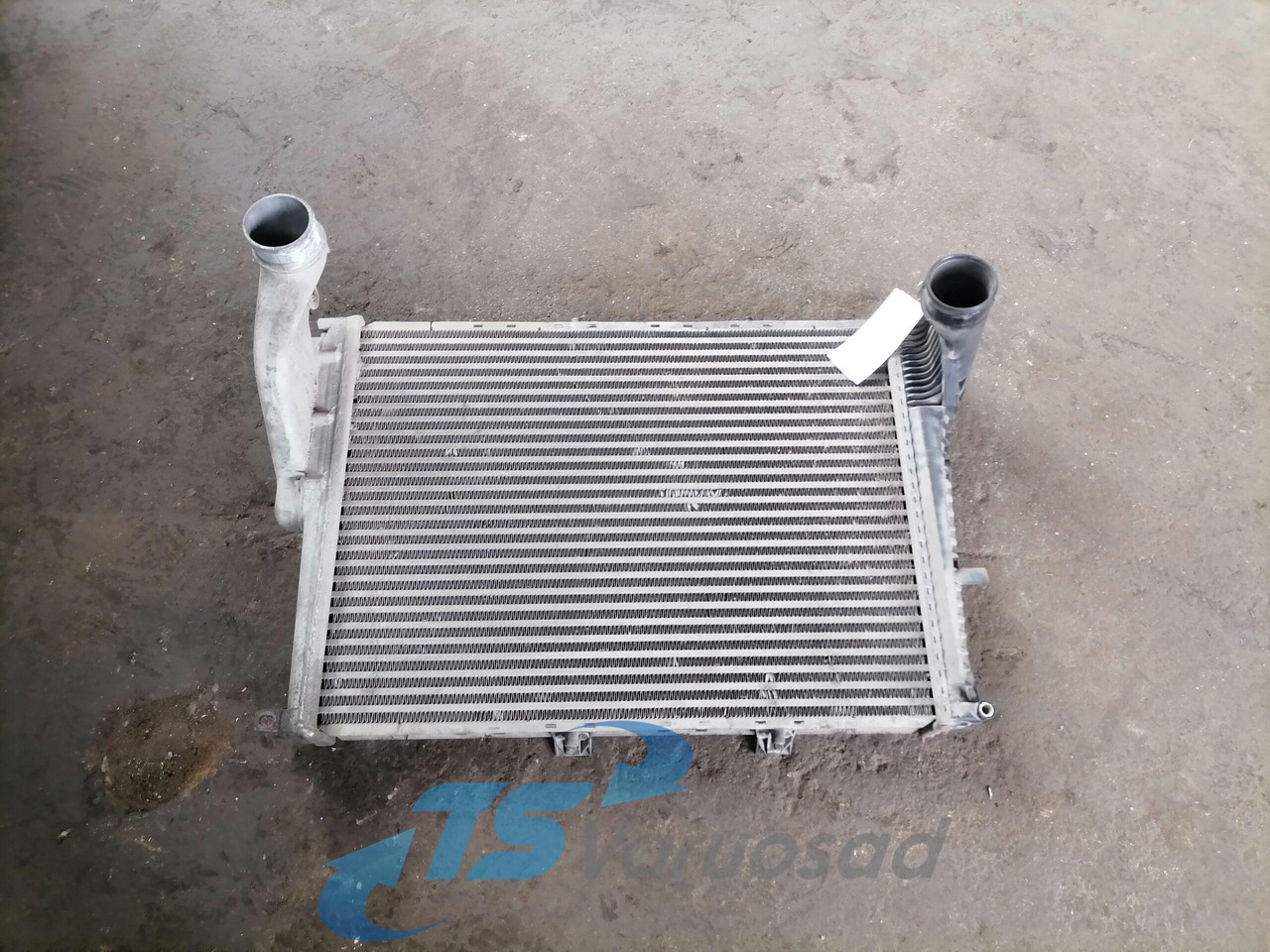 Volvo Intercooler radiator 7482142944 - Interkühler für LKW: das Bild 1 Volvo Intercooler radiator 7482142944 - Interkühler für LKW: das Bild 1