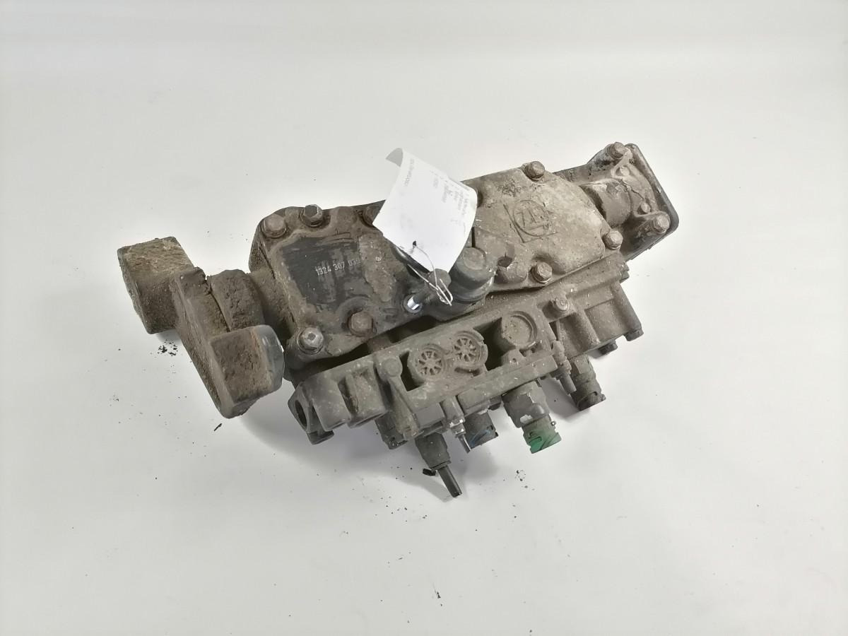 Volvo Käiguvahetuse mehhanism 20994696 - Getriebe und Teile für LKW: das Bild 2 Volvo Käiguvahetuse mehhanism 20994696 - Getriebe und Teile für LKW: das Bild 2