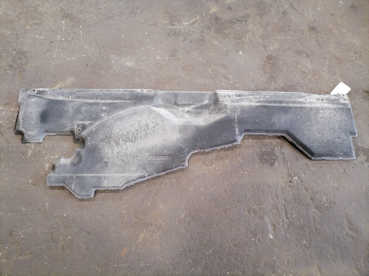 Volvo Noise reduction mat under the cab 20532507 - Universalteil für LKW: das Bild 3 Volvo Noise reduction mat under the cab 20532507 - Universalteil für LKW: das Bild 3