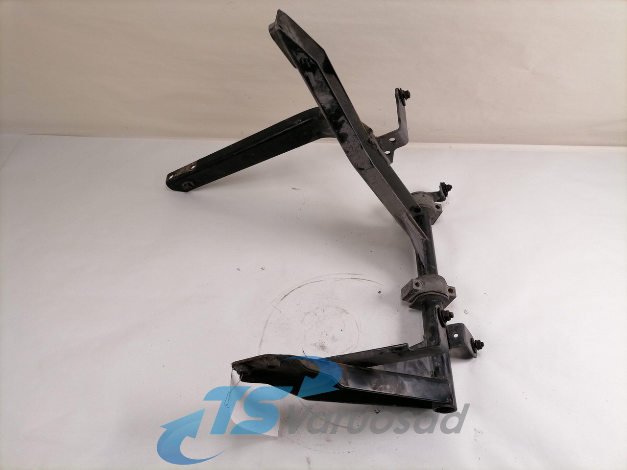 Volvo Õhufiltri korpuse kandur 20977539 - Luftansaugsystem für LKW: das Bild 2 Volvo Õhufiltri korpuse kandur 20977539 - Luftansaugsystem für LKW: das Bild 2