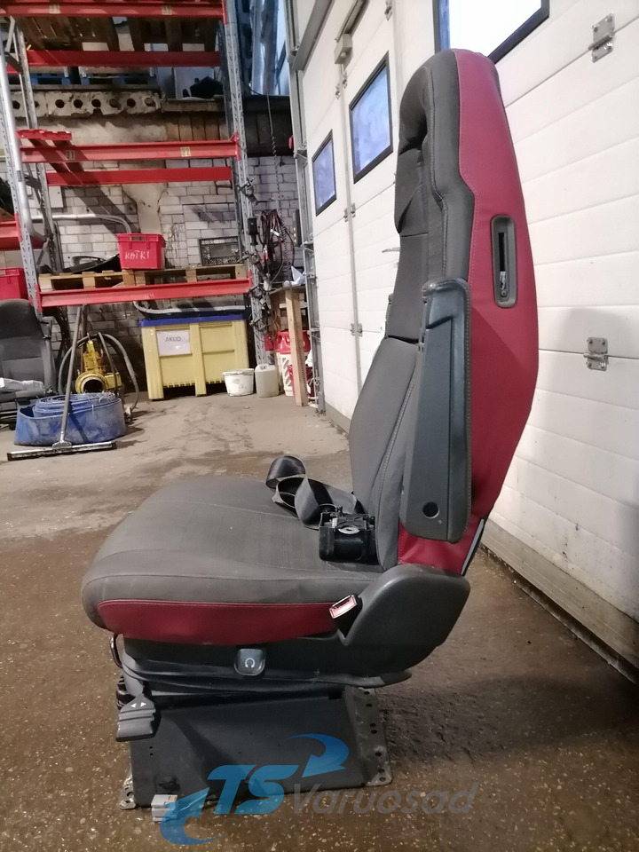 Volvo Passenger seat 21210197 - Sitz für LKW: das Bild 2 Volvo Passenger seat 21210197 - Sitz für LKW: das Bild 2