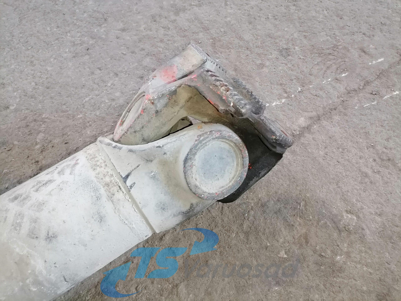 Volvo Propeller shaft 20471382 - Kardanwelle für LKW: das Bild 3 Volvo Propeller shaft 20471382 - Kardanwelle für LKW: das Bild 3