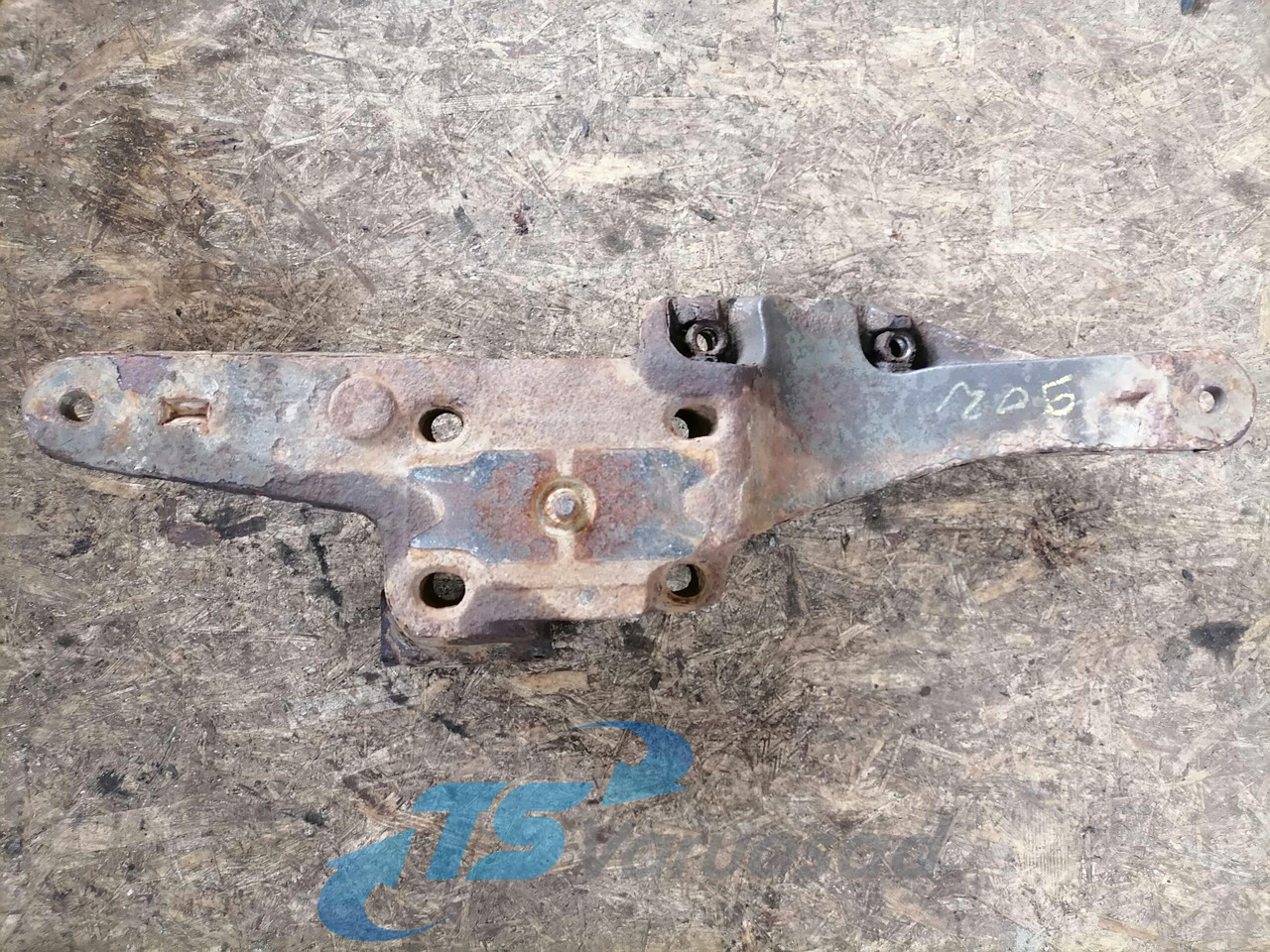 Volvo Volvo drive axle / axle mounting / airbag carrier 20428752 - Achse und Teile für LKW: das Bild 4 Volvo Volvo drive axle / axle mounting / airbag carrier 20428752 - Achse und Teile für LKW: das Bild 4