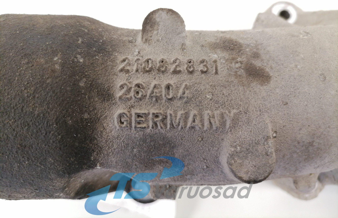 Volvo intercooler pipe 21082831 - Interkühler für LKW: das Bild 4 Volvo intercooler pipe 21082831 - Interkühler für LKW: das Bild 4