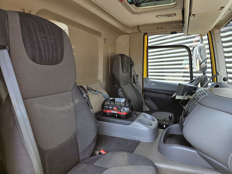 Abrollkipper, Autokran DAF CF 330 6x2-4 / PALFINGER CRANE + HOOKLIFT: das Bild 15