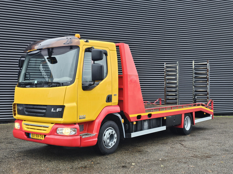 DAF LF 45.220 / MACHINE TRANSPORT / OPRIJ WAGEN - Abschleppwagen: das Bild 1 DAF LF 45.220 / MACHINE TRANSPORT / OPRIJ WAGEN - Abschleppwagen: das Bild 1