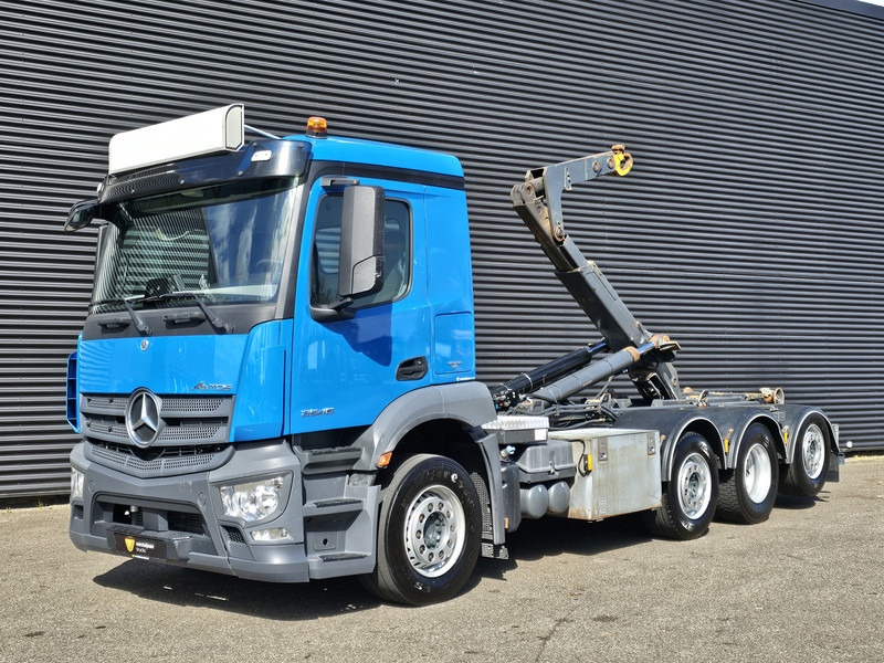 Mercedes-Benz Antos 3546 8x2/6 HOOKLIFT / ABROLKIPPER - Abrollkipper: das Bild 1 Mercedes-Benz Antos 3546 8x2/6 HOOKLIFT / ABROLKIPPER - Abrollkipper: das Bild 1