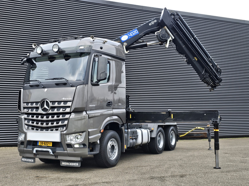 Mercedes-Benz Arocs 2658 6x4 / HMF 40 t/m - 21.3 mtr / WINCH - Sattelzugmaschine: das Bild 4 Mercedes-Benz Arocs 2658 6x4 / HMF 40 t/m - 21.3 mtr / WINCH - Sattelzugmaschine: das Bild 4