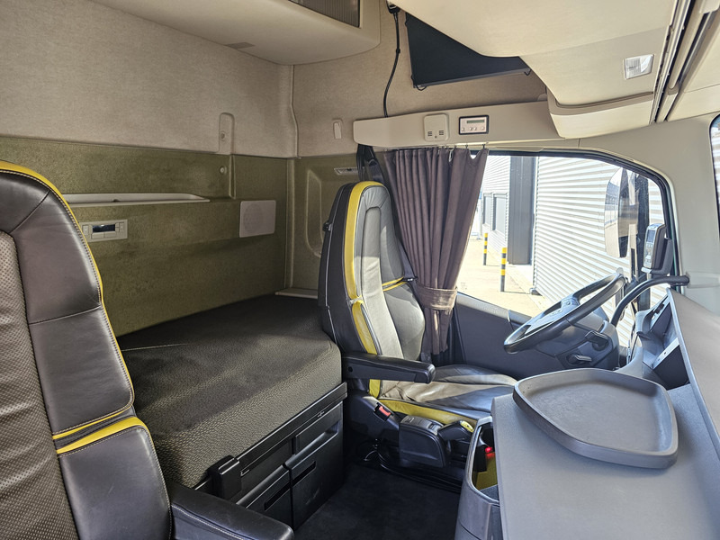 Volvo FH16.650 / RETARDER / FULL AIR / NL-TRUCK - Sattelzugmaschine: das Bild 2 Volvo FH16.650 / RETARDER / FULL AIR / NL-TRUCK - Sattelzugmaschine: das Bild 2