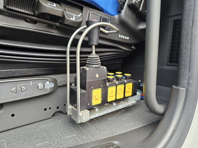 Abrollkipper Volvo FH 460 6x4 / HAAKARM / HOOKLIFT / 31 dkm!: das Bild 16 Abrollkipper Volvo FH 460 6x4 / HAAKARM / HOOKLIFT / 31 dkm!: das Bild 16