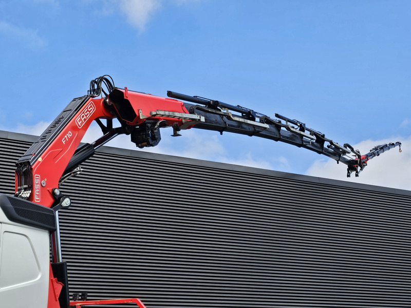 Volvo FH 540 8x4-4 / FASSI 71 t/m CRANE + JIB WINCH / KRAN / GRUA - Autokran: das Bild 2 Volvo FH 540 8x4-4 / FASSI 71 t/m CRANE + JIB WINCH / KRAN / GRUA - Autokran: das Bild 2