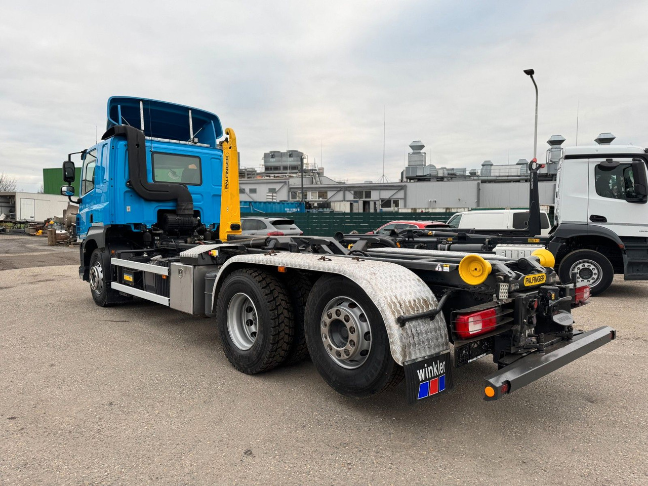 DAF CF 480 6X2 Abroller Funk 8 Stück neue Pirelli DAF CF 480 6X2 Abroller Funk 8 Stück neue Pirelli - Abrollkipper: das Bild 3 DAF CF 480 6X2 Abroller Funk 8 Stück neue Pirelli DAF CF 480 6X2 Abroller Funk 8 Stück neue Pirelli - Abrollkipper: das Bild 3