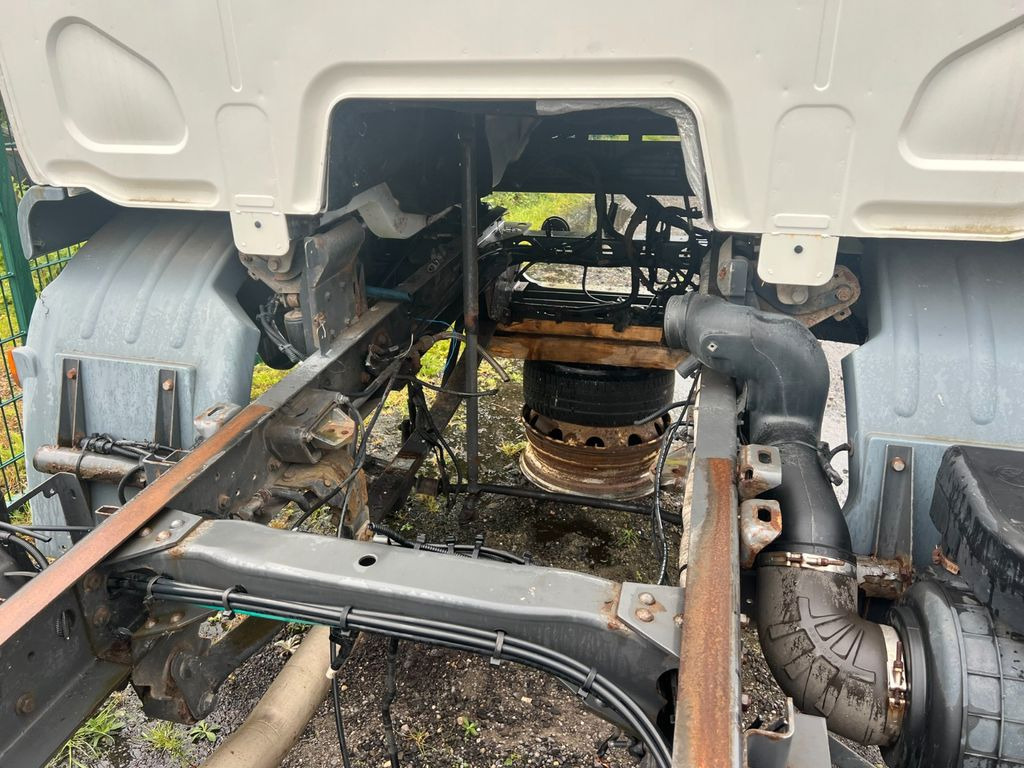 DAF LF 45.220 12 to. for PARTS no engine no gearbox! DAF LF 45.220 12 to. for PARTS no engine no gearbox! - Plane LKW: das Bild 3 DAF LF 45.220 12 to. for PARTS no engine no gearbox! DAF LF 45.220 12 to. for PARTS no engine no gearbox! - Plane LKW: das Bild 3