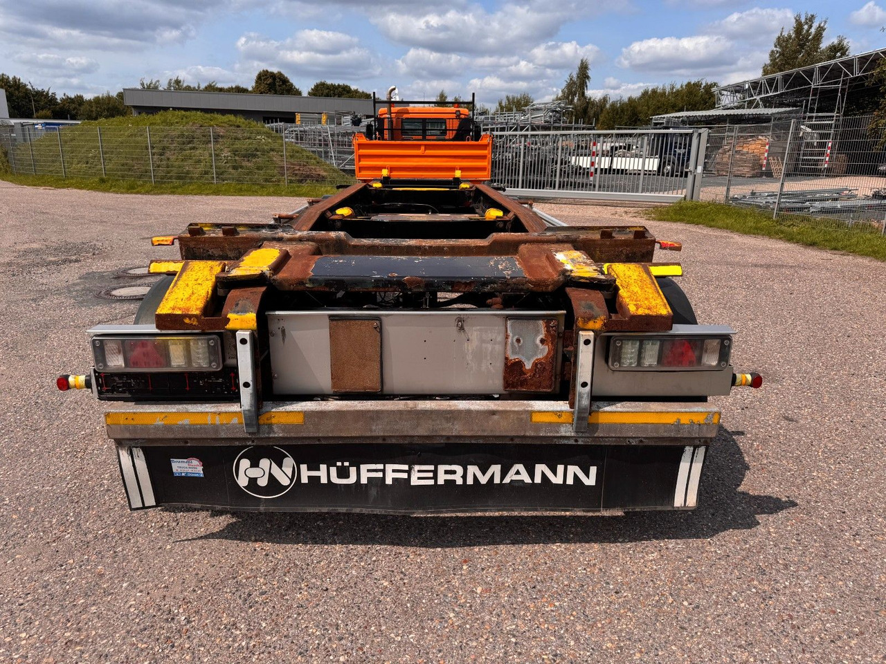 Hüffermann 2 Achs Abrollanhänger mit Schlitten - Abrollanhänger/ Absetzanhänger: das Bild 5 Hüffermann 2 Achs Abrollanhänger mit Schlitten - Abrollanhänger/ Absetzanhänger: das Bild 5