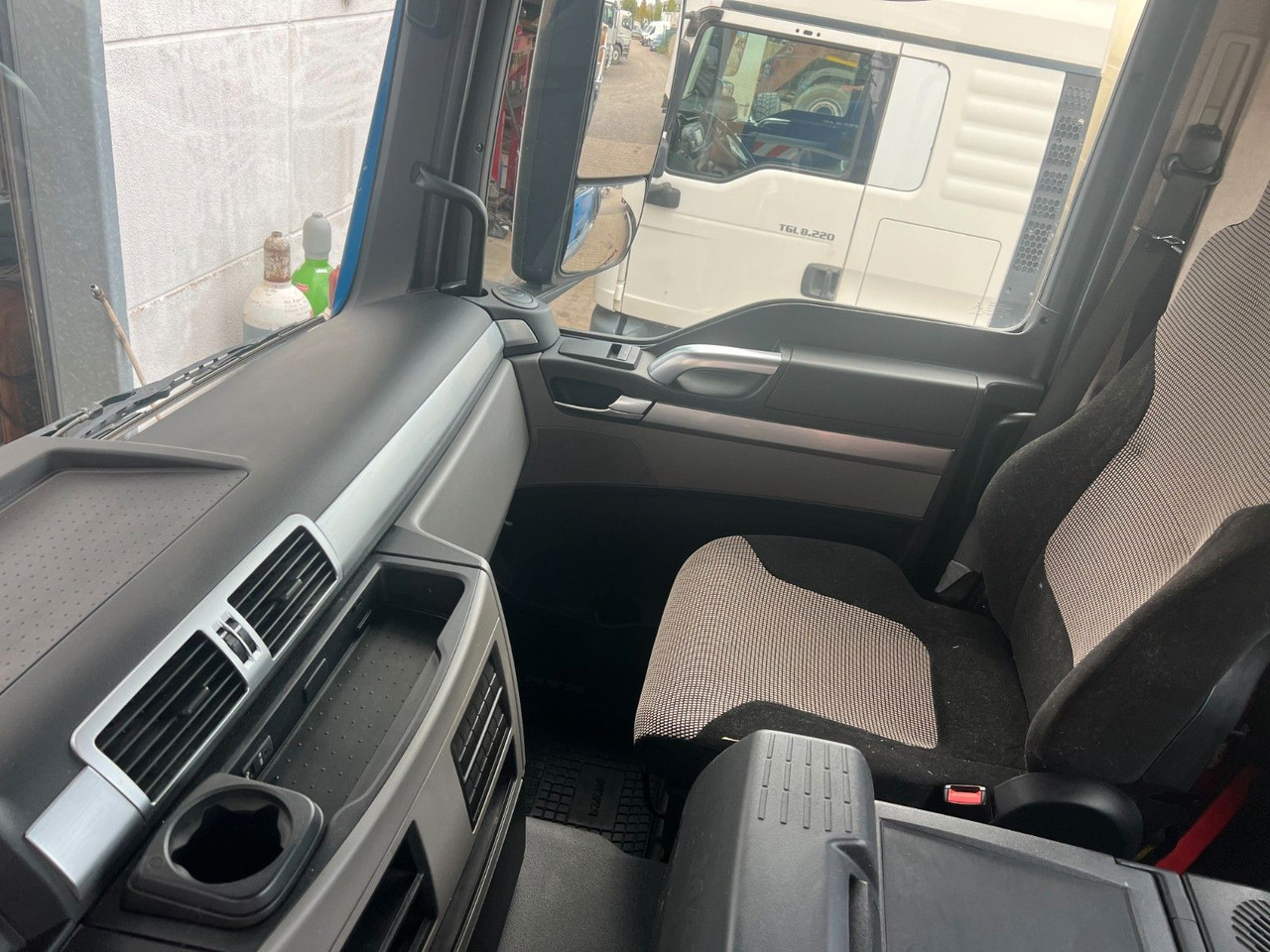 MAN 18.430 4X2 Meiller 3. Seitenkipper Top Zustand - Kipper: das Bild 4 MAN 18.430 4X2 Meiller 3. Seitenkipper Top Zustand - Kipper: das Bild 4