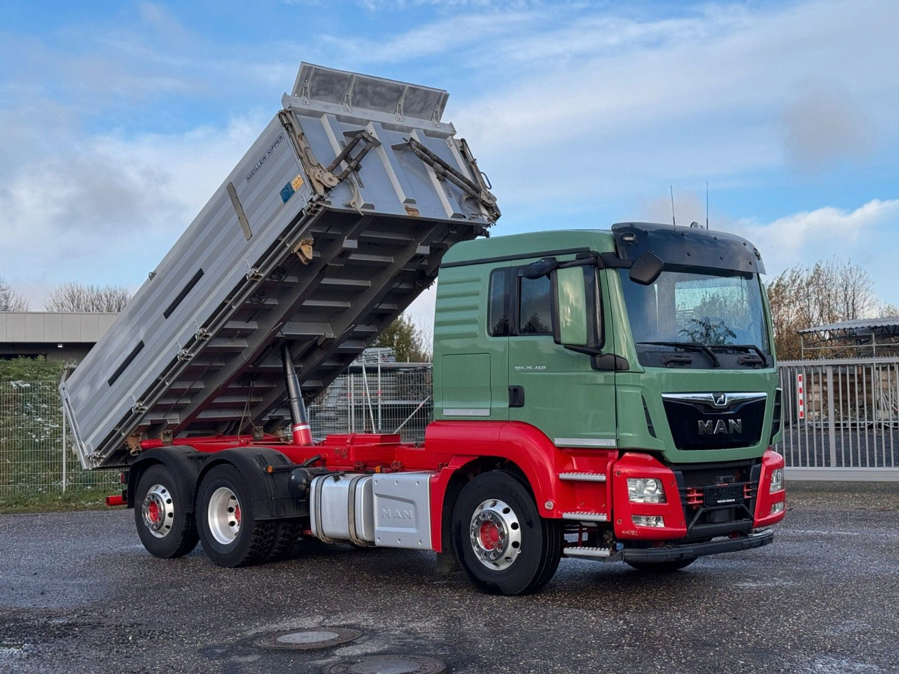 MAN 26.460 6x2 Meiller 3S. Retarder Top Zustand - Kipper: das Bild 3 MAN 26.460 6x2 Meiller 3S. Retarder Top Zustand - Kipper: das Bild 3