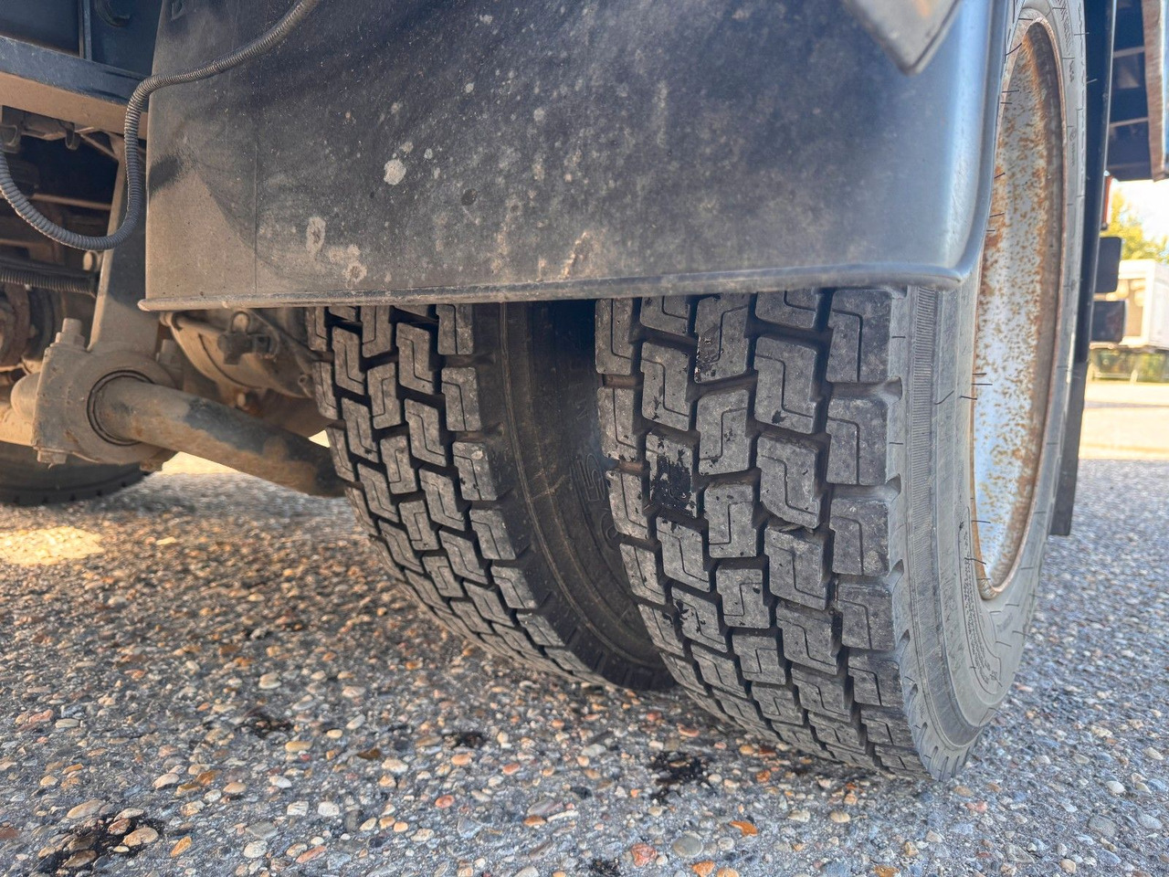 Planen Transporter MAN 8.140 4X2 Pritsche Plane Original Km: das Bild 7 Planen Transporter MAN 8.140 4X2 Pritsche Plane Original Km: das Bild 7