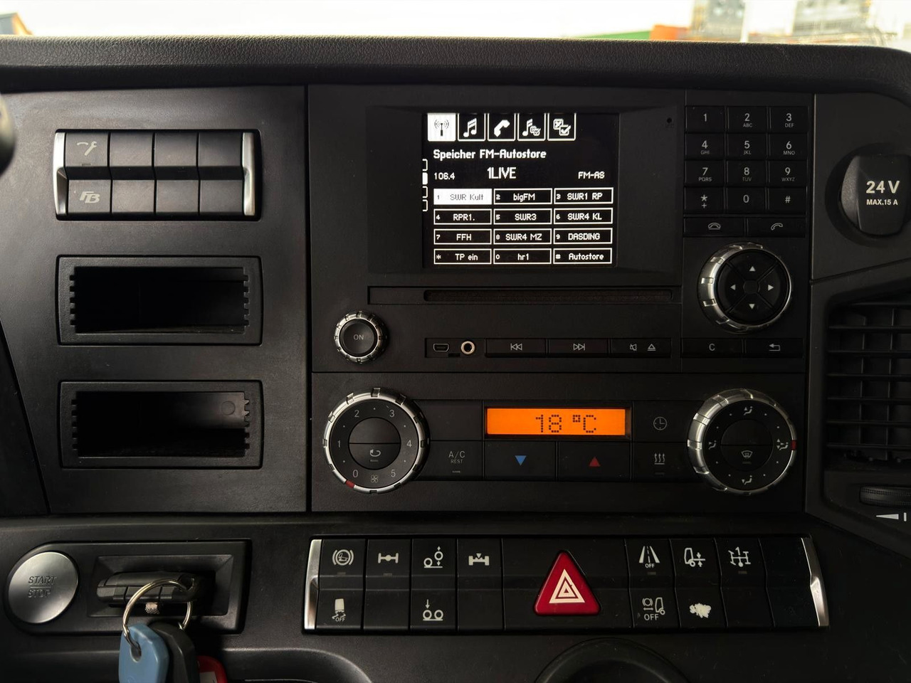 Abrollkipper Mercedes-Benz 2558 6x2 Meiller RK 20.65 | Retarder | Klima: das Bild 22