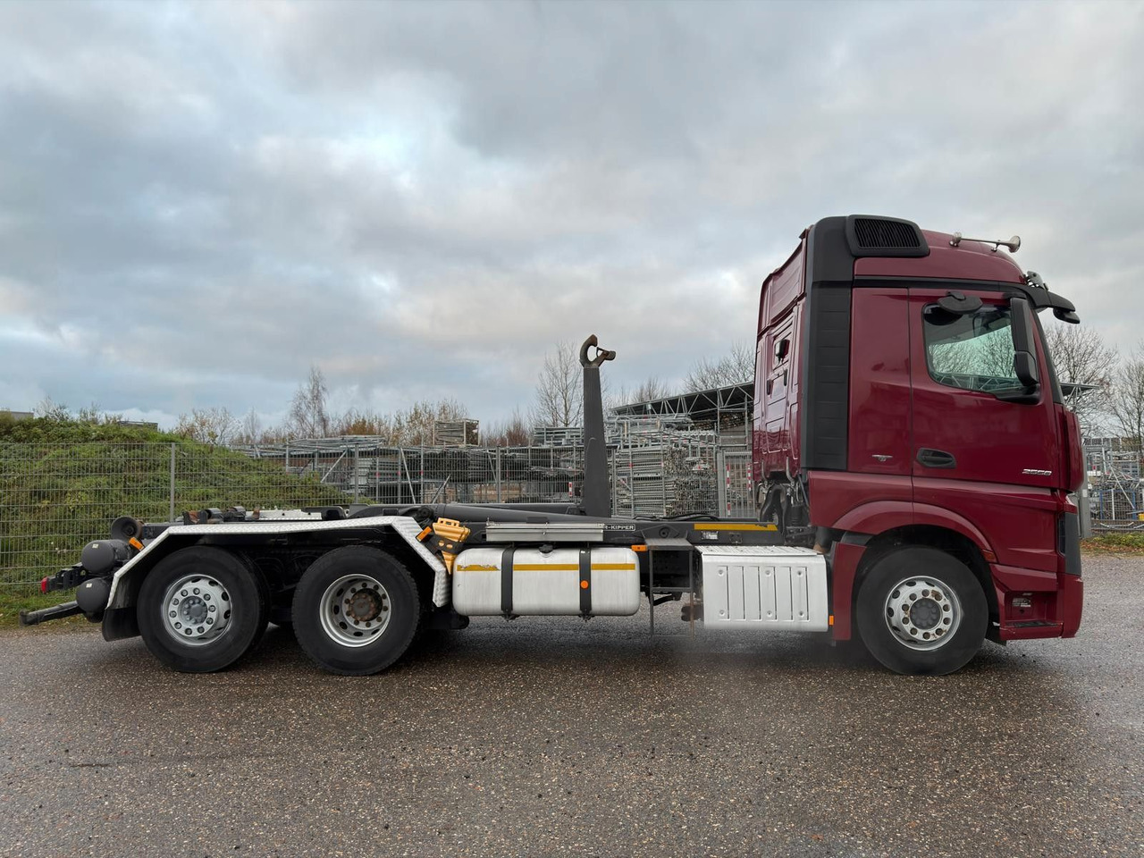 Abrollkipper Mercedes-Benz 2558 6x2 Meiller RK 20.65 | Retarder | Klima: das Bild 6